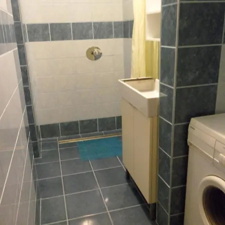 Apartment A In Strandnaehe Mit Terrasse Und Grill