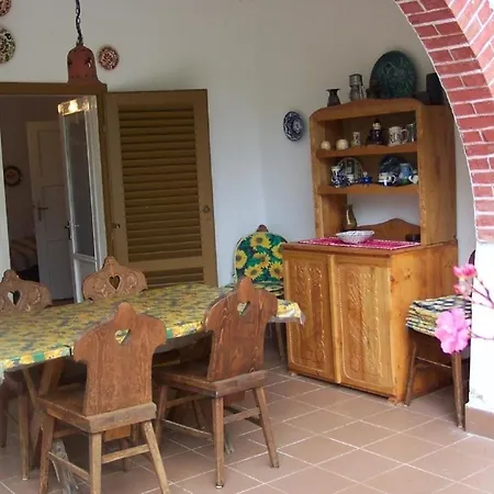 A In Strandnaehe Mit Terrasse Und Grill Balatonfoldvar